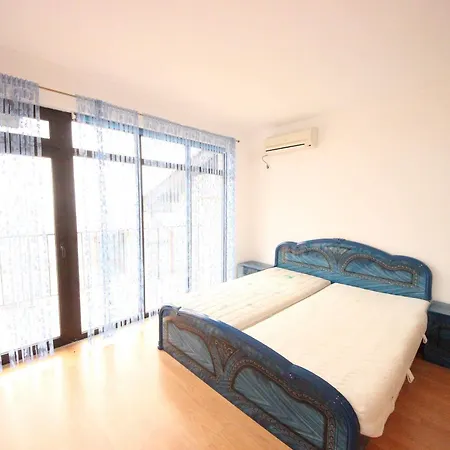 Menada Sunny Hill Vila