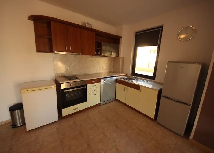 Вилла Menada Sunny Hill *