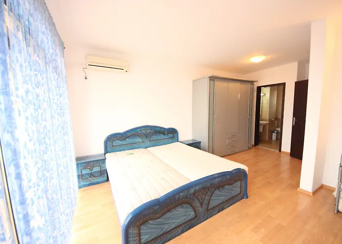 Вилла Menada Sunny Hill *