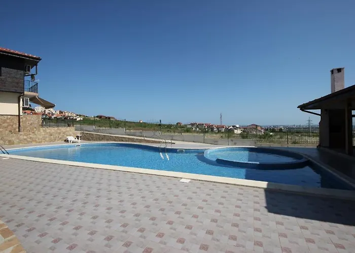 Вилла Menada Sunny Hill *